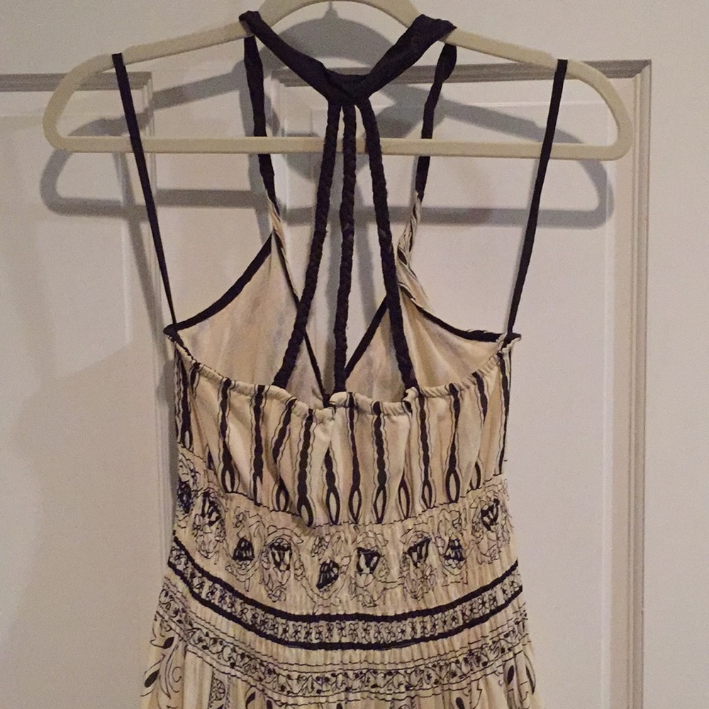 Fun sundress - Picture 2 of 5
